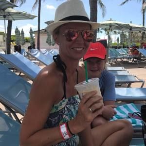 Meet your Posher, Joan